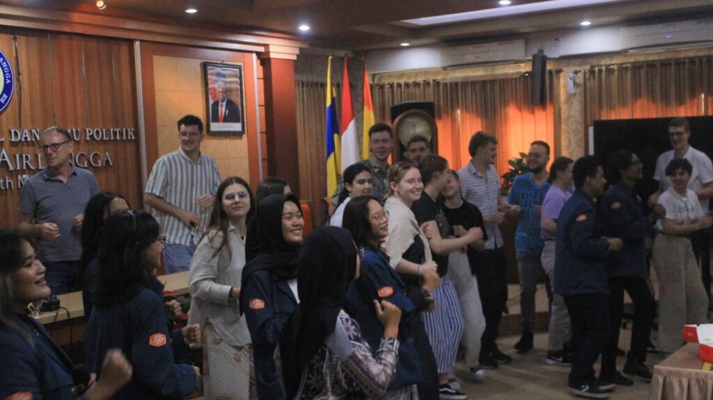 Surabaya Cultural Odyssey 2024 Success, FISIP UNAIR Welcomes Students from Phillips-Marburg Universität, Germany